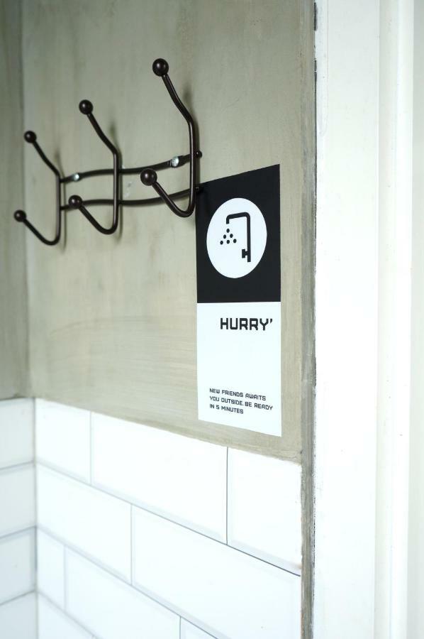 So! Boutique Hostel Malang Ngoại thất bức ảnh
