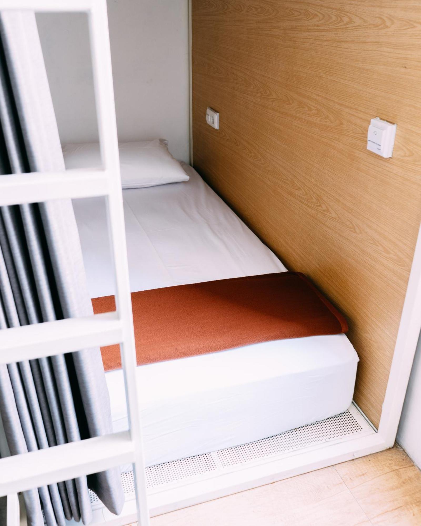 So! Boutique Hostel Malang Ngoại thất bức ảnh